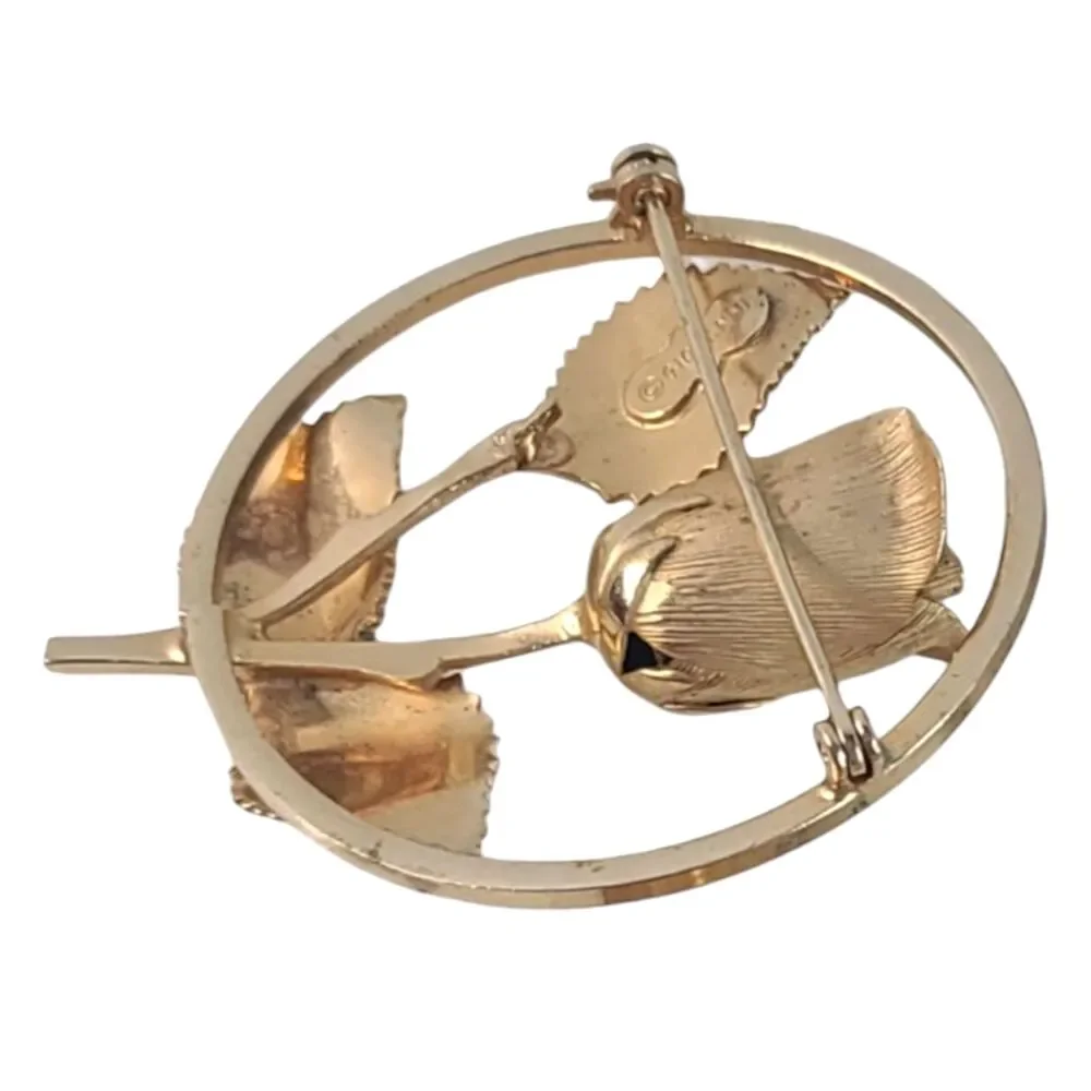 Vintage Signed Giovanni Gold Tone Rose Circle Brooch Pin